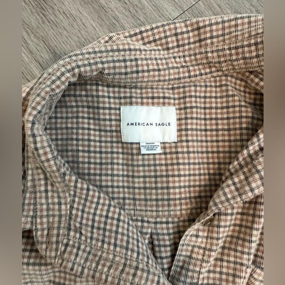 Button up top - Picture 4 of 4